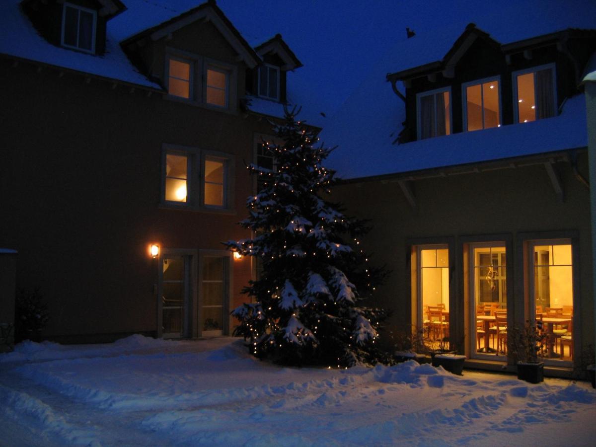 Gaestehaus Ressler Harxheim Exterior foto